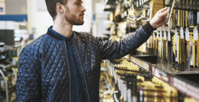 Bricomart busca 130 personas para la apertura de un almacén en Alcobendas (Istock).