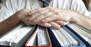 La Xunta de Galicia convoca 5.686 plazas de empleo público (Istock).