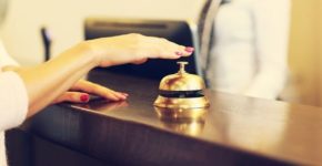 Hotel 5 Estrellas ofrece 150 puestos de trabajo en Madrid (istock)