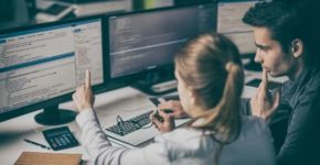 El SEPE empieza a dar salida a nuevas prestaciones tras el ciberataque (iStock).